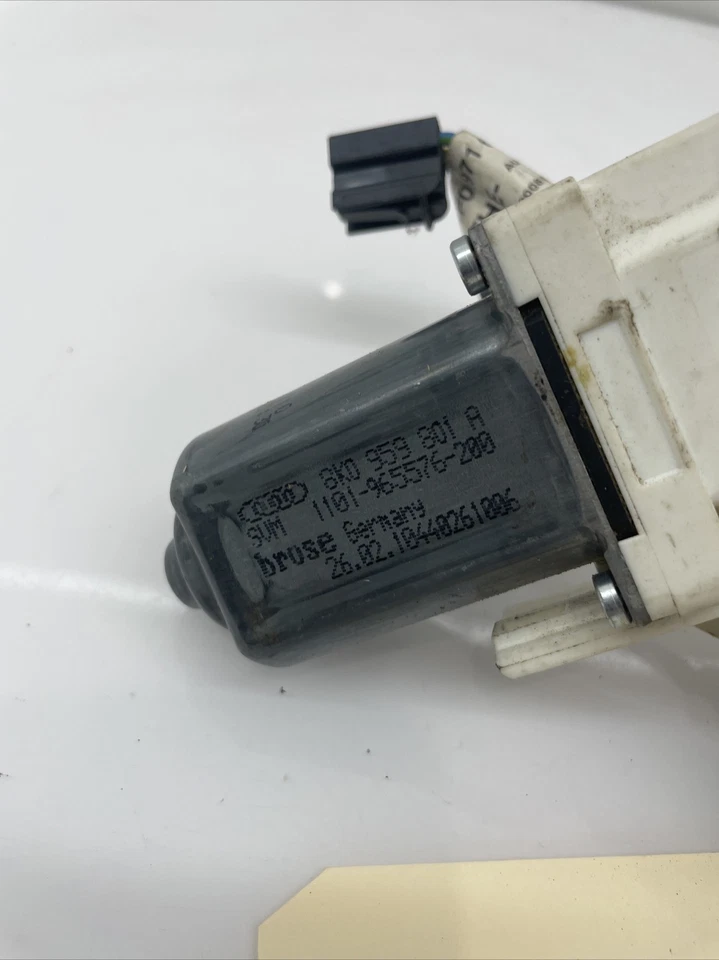 Audi A4 S4 A6 Q5 2009-2017 puerta del conductor delantera izquierda ventana regulador motor Foto 4 de 4