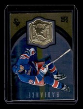 1998-99 SPx Finite Radiance #151 Wayne Gretzky /875 - EXACT SCAN