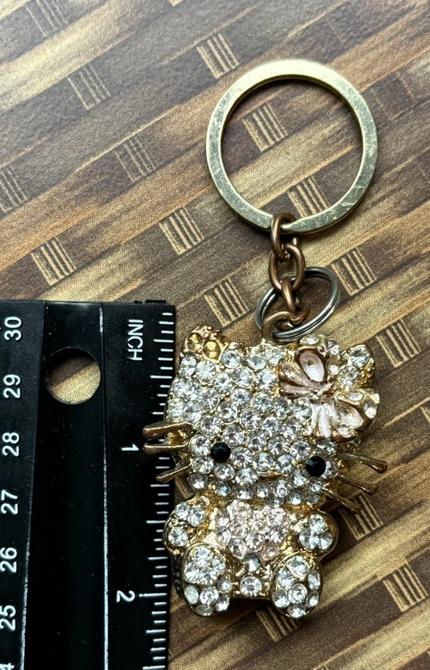 Llavero Hello Kitty 3D Blanco Y Rosa Cristal Y Tono Cobre Foto 4 de 4