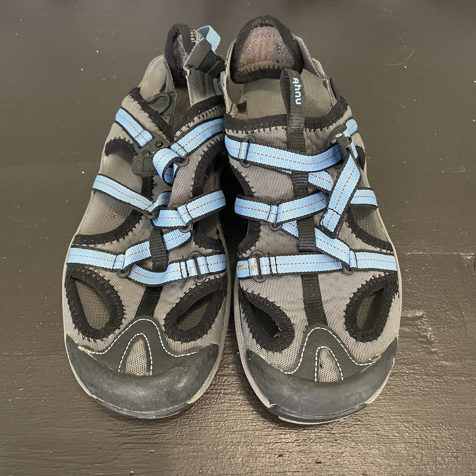 SAOLA Scarpe da acqua AHNU 2101SKB1 taglia 7 5 US suola in gomma slip on delicatamente usate blu grigio