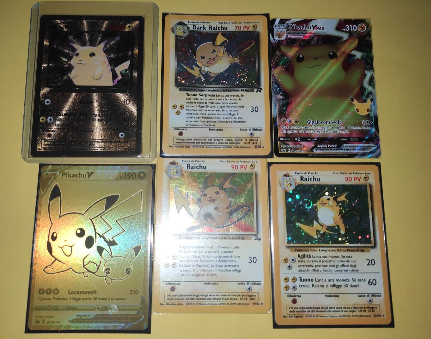 LOTTO CARTE POKÉMON A TEMA PIKACHU VINTAGE/NEW/HOLO/1ST EDITION/ V/VMAX/EX/GX