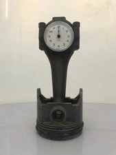 Piston Head Clock