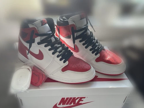 Air Jordan 1 Retro High OG 'Heritage'