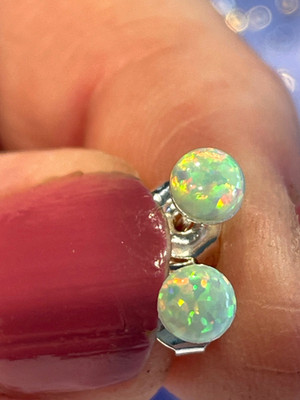 Aqua Opal schimmernde 4mm Ozeanopal 925 Silber Ohrringe Neu in OVP