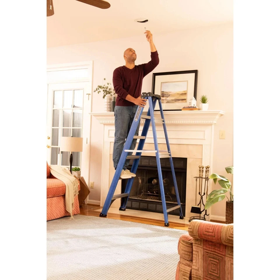 6-FOOT STEP LADDER Fiberglass 10' Reach, 225-Lb Load Capacity, W-3217-06 - Image 2 of 4