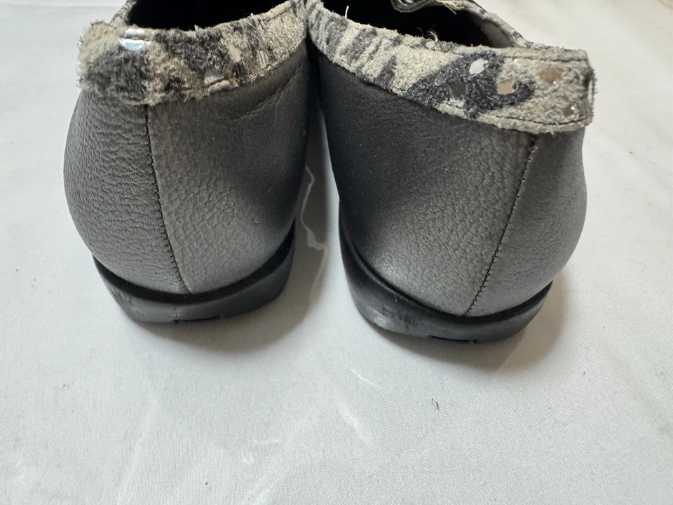 Mocasín de vestir sin cordones Bellini para mujer de cuero, talla 8,5 M gris Foto 4 de 4