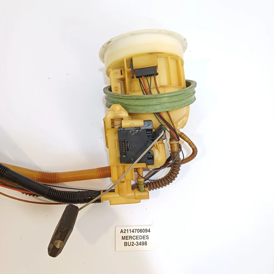 Conjunto de bomba de combustible Mercedes-Benz E350 2006 A2114706094 Foto 4 de 4