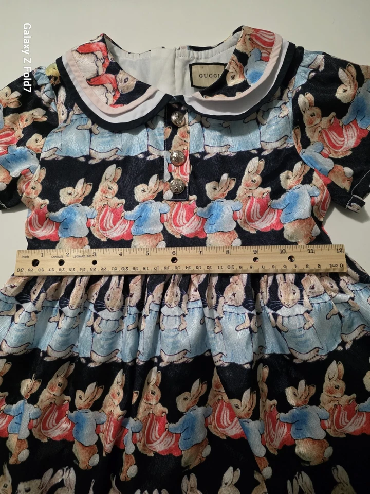 Gucci Children's X Peter Rabbit Short Sleeve Collar Vintage Style Dress Size 110 - Image 4 of 4