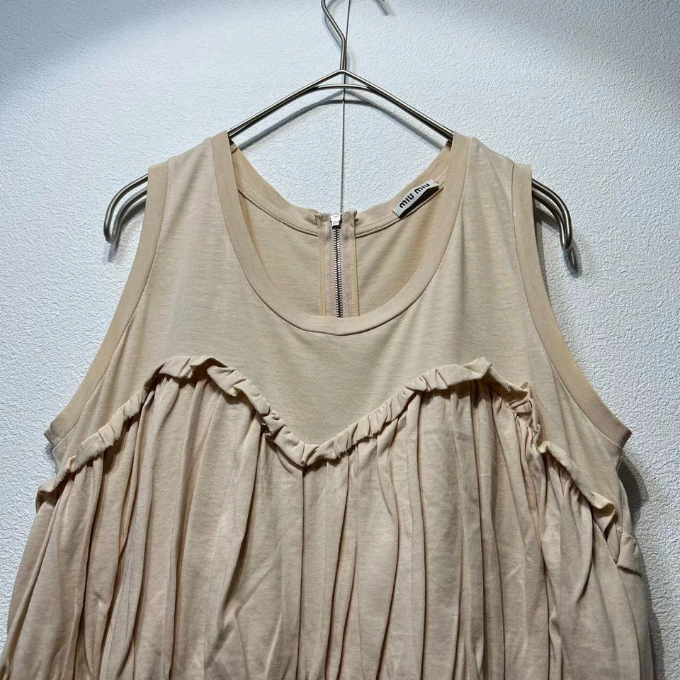 Vestido sin mangas diseño línea A con volantes Miu Miu Foto 3 de 4