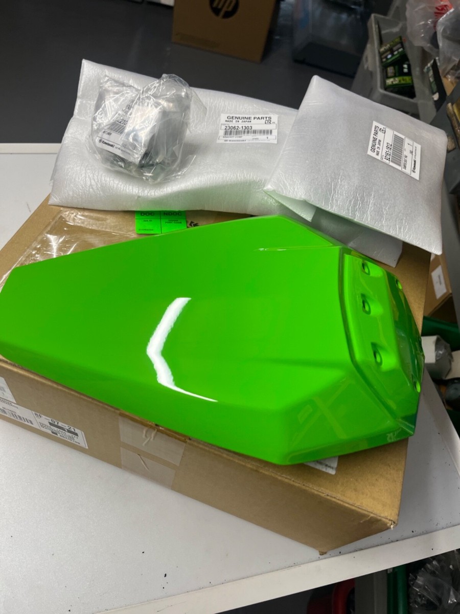 「 専用 」☆ OEM GENUINE KAWASAKI ZX10R SINGLE SEAT COVER KIT GREEN 99994-1484