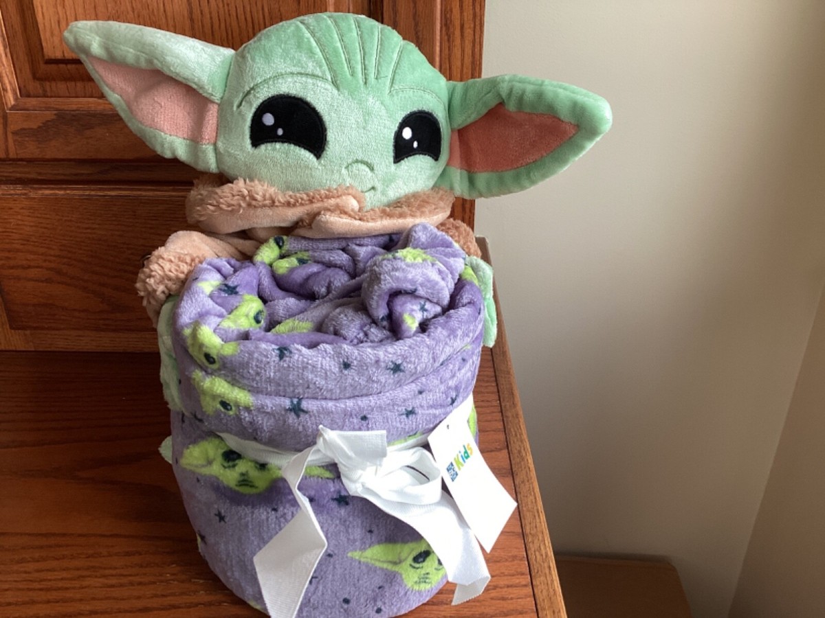 Disney Star Wars Throw Blanket Plush Buddy The Big One Kids Mandalorian  Child