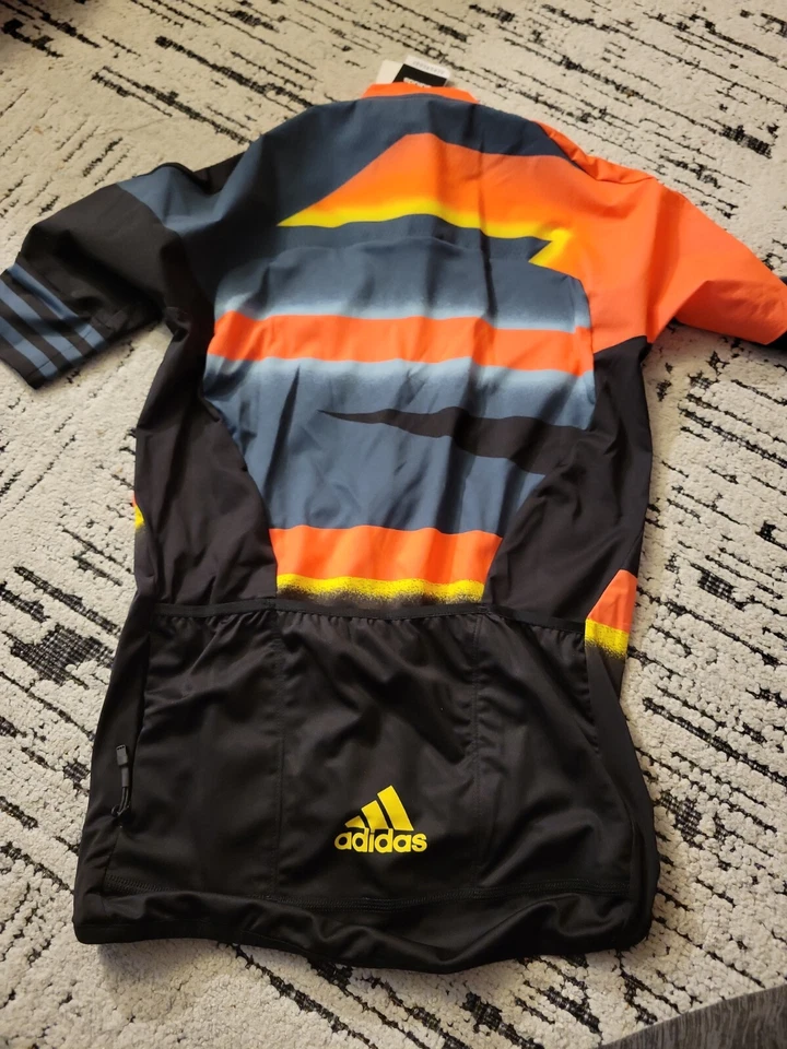 Camiseta deportiva de ciclismo Adidas Adistar negra solar roja amarilla choque FJ6573 para hombre pequeña Foto 3 de 3