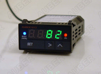 DIGITAL EGT THERMOMETER PYROMETER W/ PROBE-NPT, Green