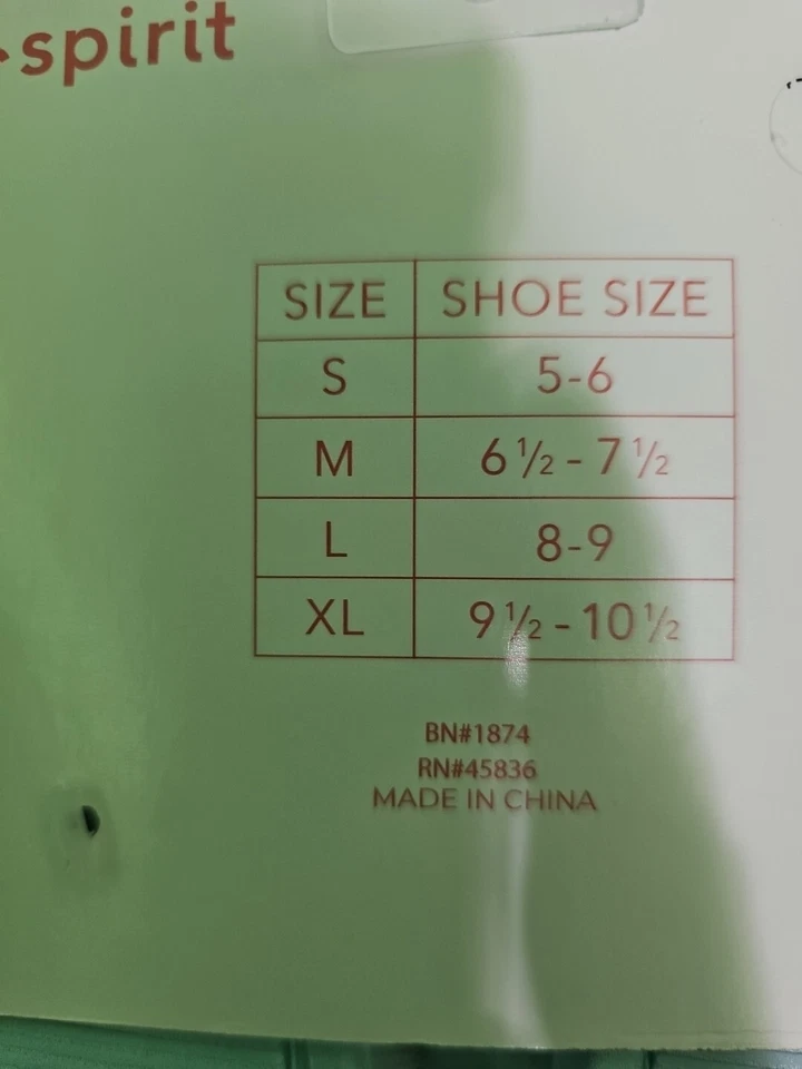 Woman's Slippers Small Size 5-6 Utra Flexible Soft Memory Foam by Easy Spirit - Image 3 of 4