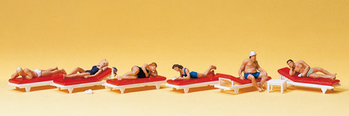 Preiser 10429 Sunbathers On Sunbeds (Pk6) HO Gauge Figures