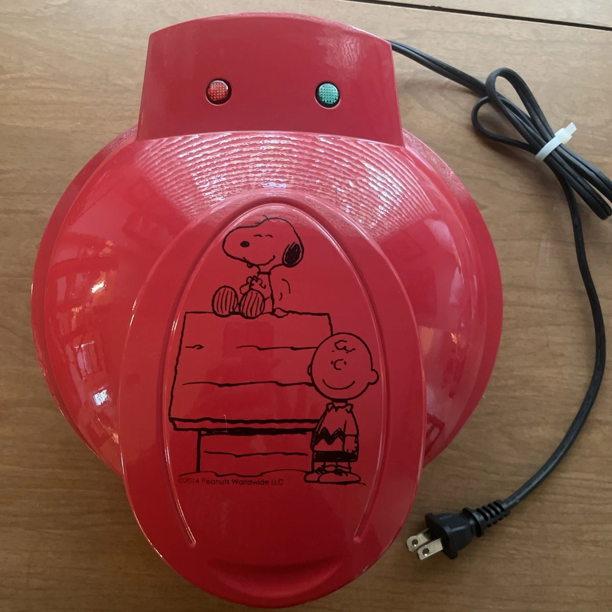 キッチン家電 Smart Planet WM-6S Smart Planet WM‐6S Peanuts Snoopy and Charlie Brown Waffle Maker