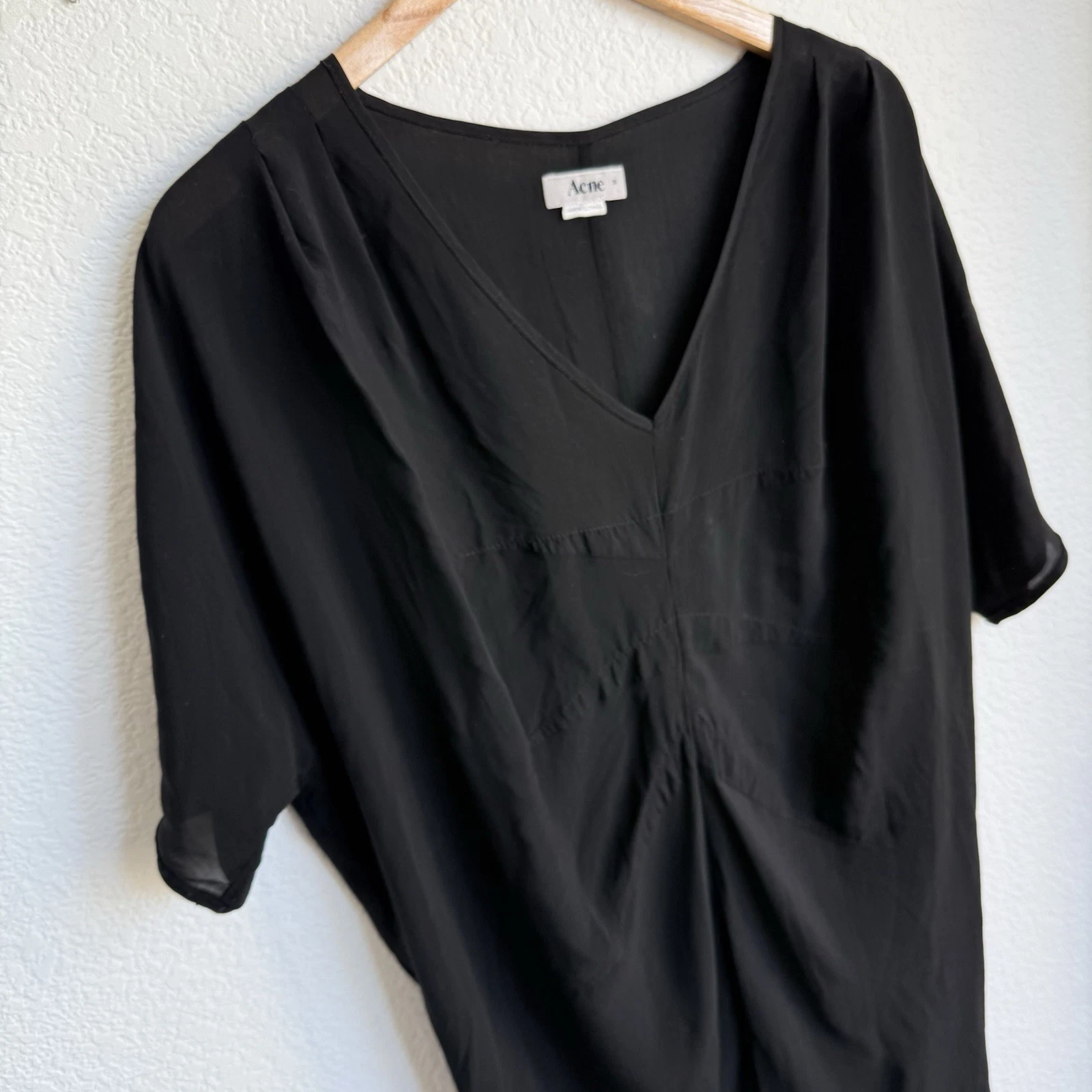 Abito donna ACNE Studios manica corta scollo a V a strati nero taglia 36