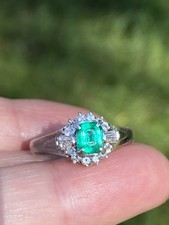 Platinum Colombian Emerald & Diamond Ring 5.56 Grams, Size 6