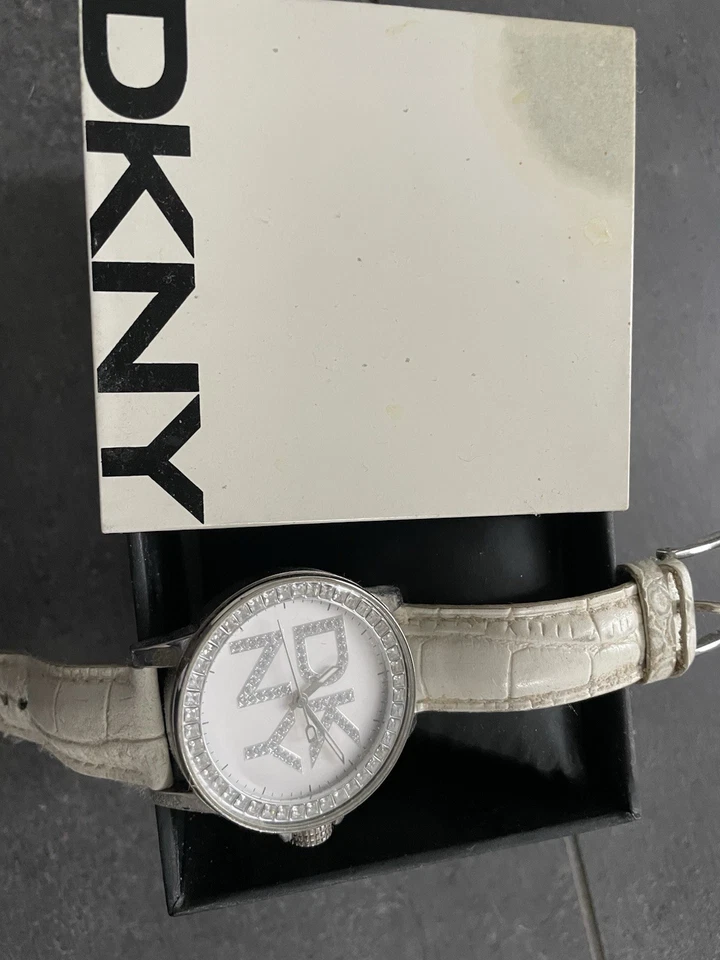 DKNY Damen Armbanduhr Silber Weis Leder Kroko - Bild 4 von 4