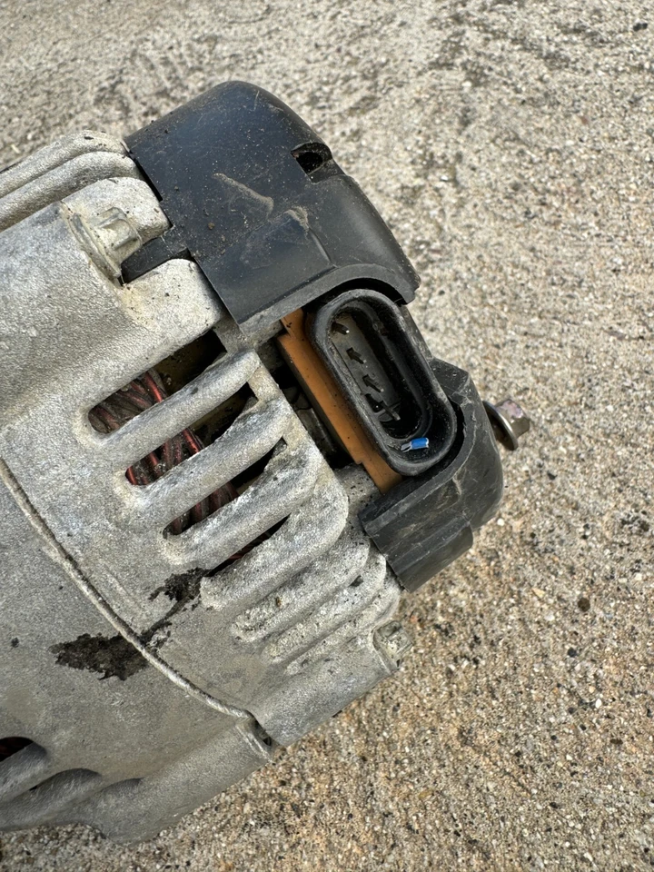 01-05 Chevy Silverado/GMC Sierra LB7 LLY 6.6L Duramax DELPHI ALTERNATOR 21101108 - Image 4 of 4