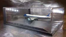 * 511209 Help keep the dust off with a Herpa Display Case for Planes 1:500 Scale