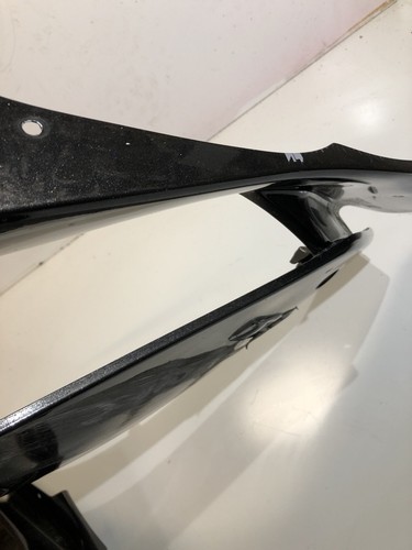 Yamaha YzfR1 4c8 Left & Right Fairings 2007 - Picture 9 of 12