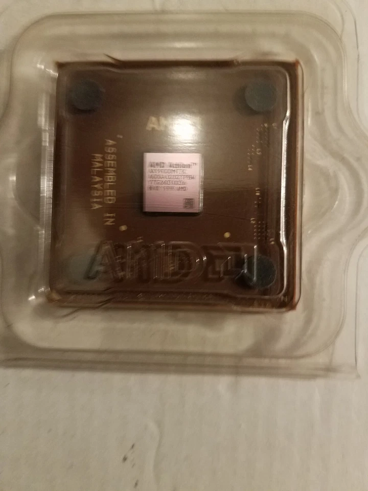 AMD Athlon XP 1900 1.6 GHz 256KB 266 MHz Socket 462 A K7 CPU AX1900DMT3C - Image 3 of 4