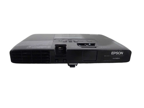 EPSON PowerLite 1761W 3LCD Projector - H478A - 2600 LUMENS READ !
