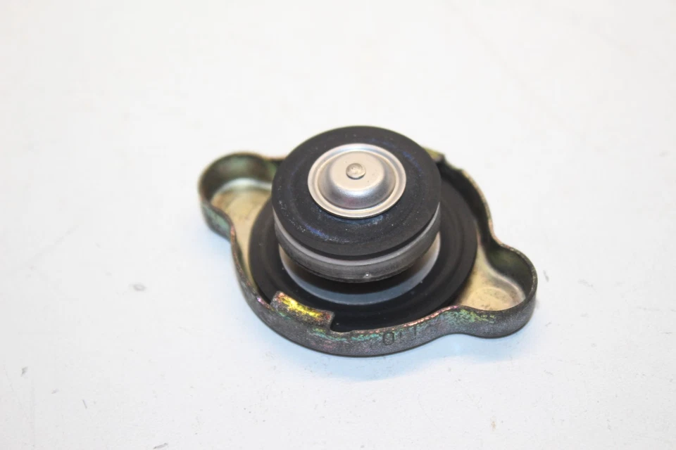 Tapa radiador Honda GL1800 2001-2005 19045-MZ1-621 OEM Foto 3 de 4