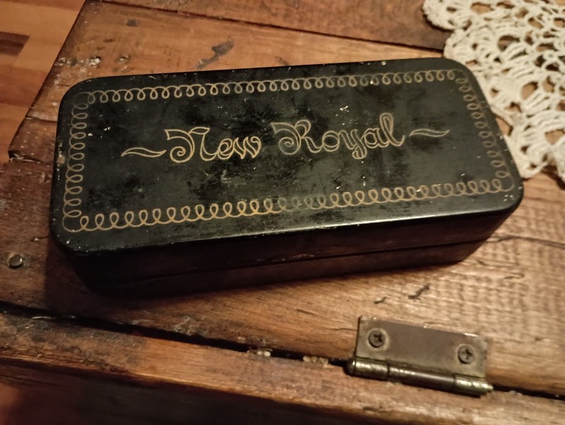 Original New Royal Sewing Machine Accessories Kit From 1910