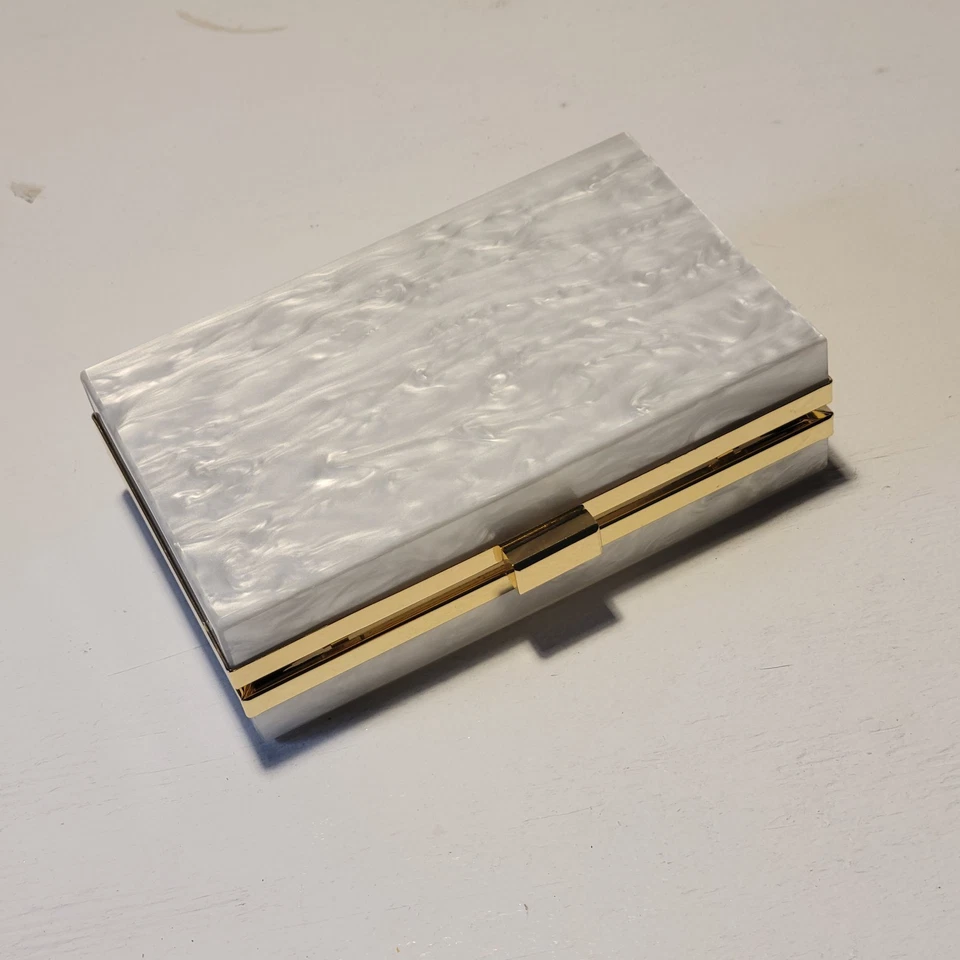 Caja clutch Rachel Zoe blanca perla lucita oro cadena correa caja de estilo Foto 4 de 4