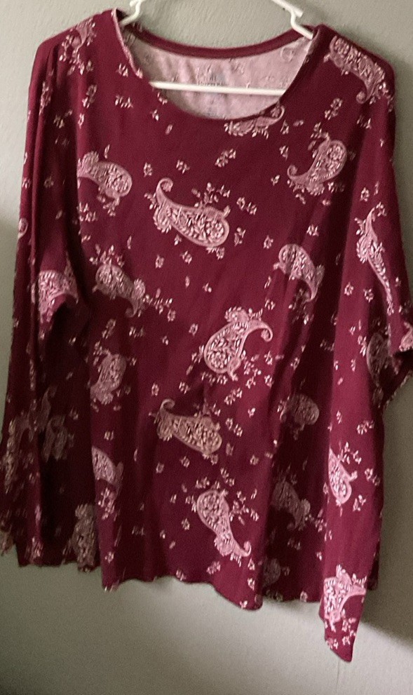 Croft & Barrow Women’s Long Sleeve Burgundy/White Paisley t-Shirt Size 3X