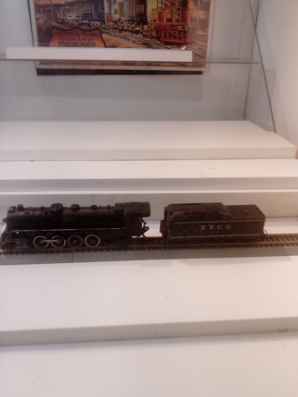 TYCO HO SCALE STEAM LOCOMOTIVE MIKADO 2-8-2 FOR PARTS OR REPAIR SEE DESCRIPTION
