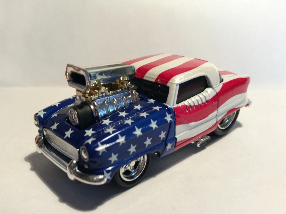 MUSCLE MACHINES STARS & STRIPES 1954 NASH METROPOLITAN 1:64 54 soprador de Nash - - Imagem 4 de 4