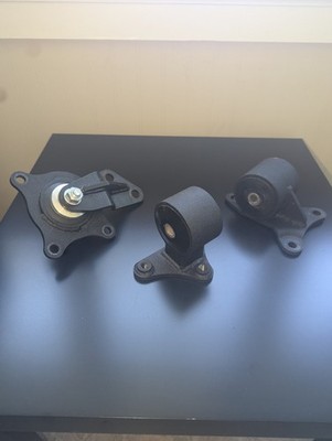 Innovative Engine Mount Kit 75A Black Civic (Non-Si) EM2 ES1 ES2 01-05 D17A