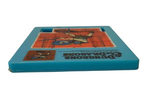 Vintage TSR 1983 DUNGEONS & DRAGONS D & D Slide PUZZLE "BLUE" BARBARIAN - Picture 6 of 8