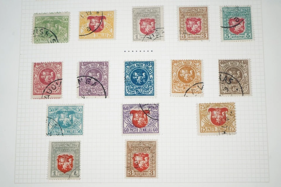 WORLDWIDE 1900s-70s COLLECTION OF 800+ STAMPS MINT & USED IN A DARK BLUE BINDER - Image 3 of 4