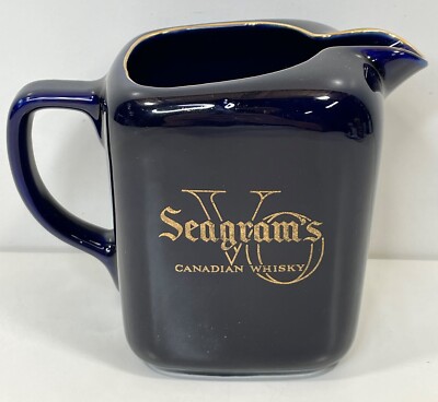 RARE OLD ENGLISH PUB BAR LIQUOR PITCHER/POUR MUG SEAGRAM'S VO CANADIAN WHISKEY