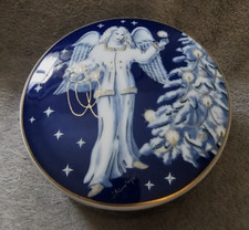 Hutchenreuther Porcelian "Weihnachten 1999" Lidded Dish