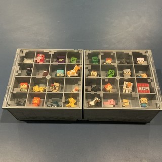 Mattel Minecraft Mini Figure Storage Case With Inside Display Area 32 Figures