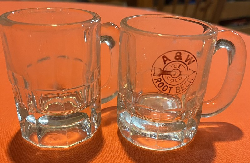 Vintage A&W Root Beer Clear Glass 3”Mini Mugs Ice Cold Arrow Logo & Blank