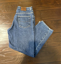 Vintage GUESS Jeans Men  s 34 Straight Leg Blue Denim Regular Fit Medium Wash
