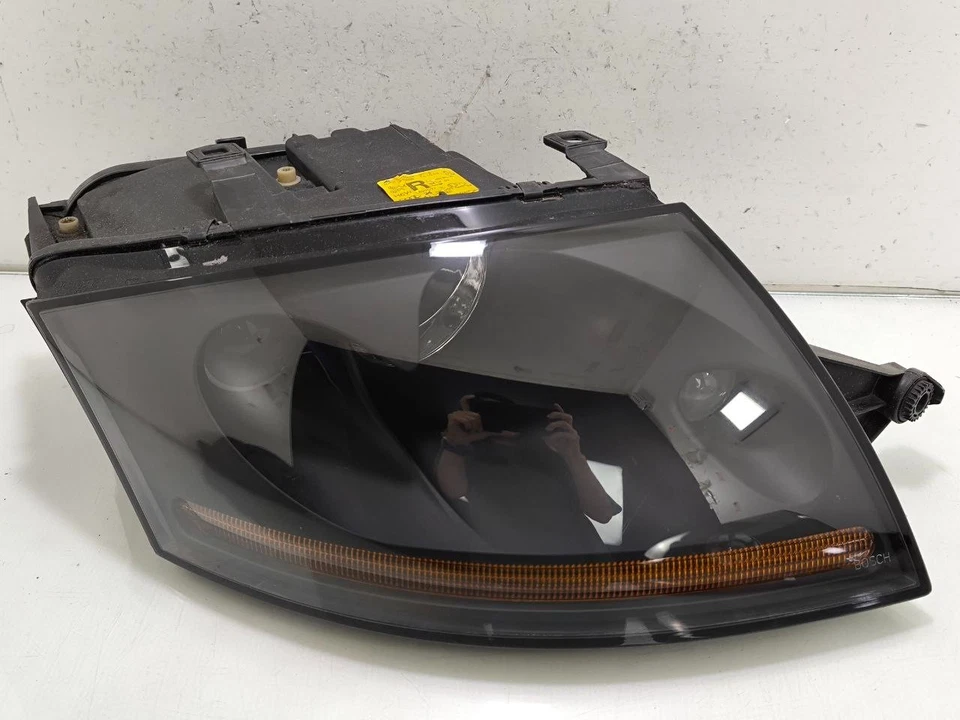 2000-2006 AUDI Quattro TT MK1 Roadster Halogen Projector Front Head Lamp Lights - Image 3 of 4