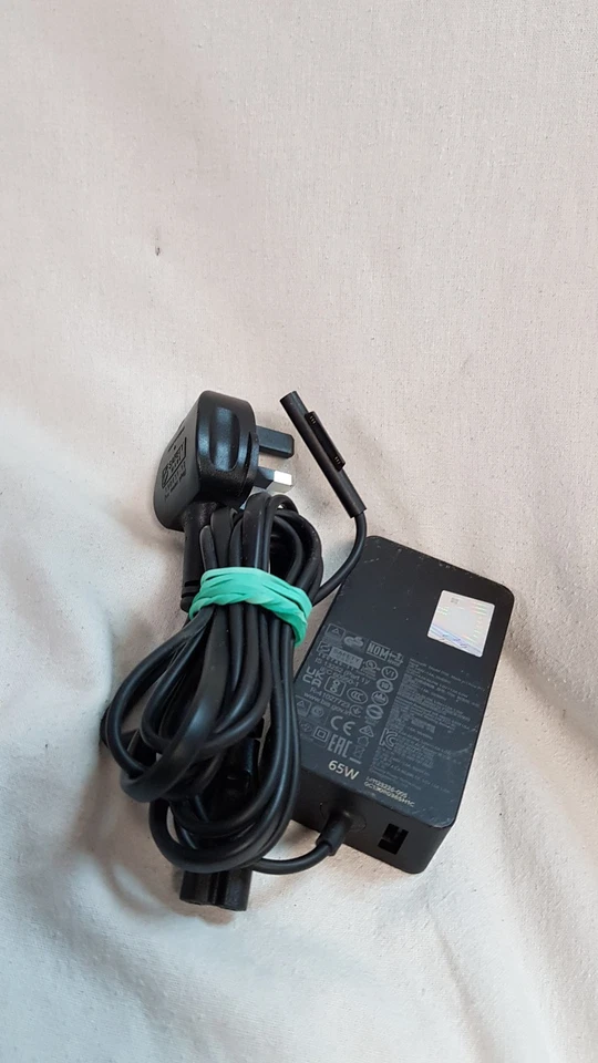 Microsoft Surface Pro 7+ Plus 12.3" Laptop Intel Core i5-1135G7 16GB 256GB SSD - Image 4 of 4