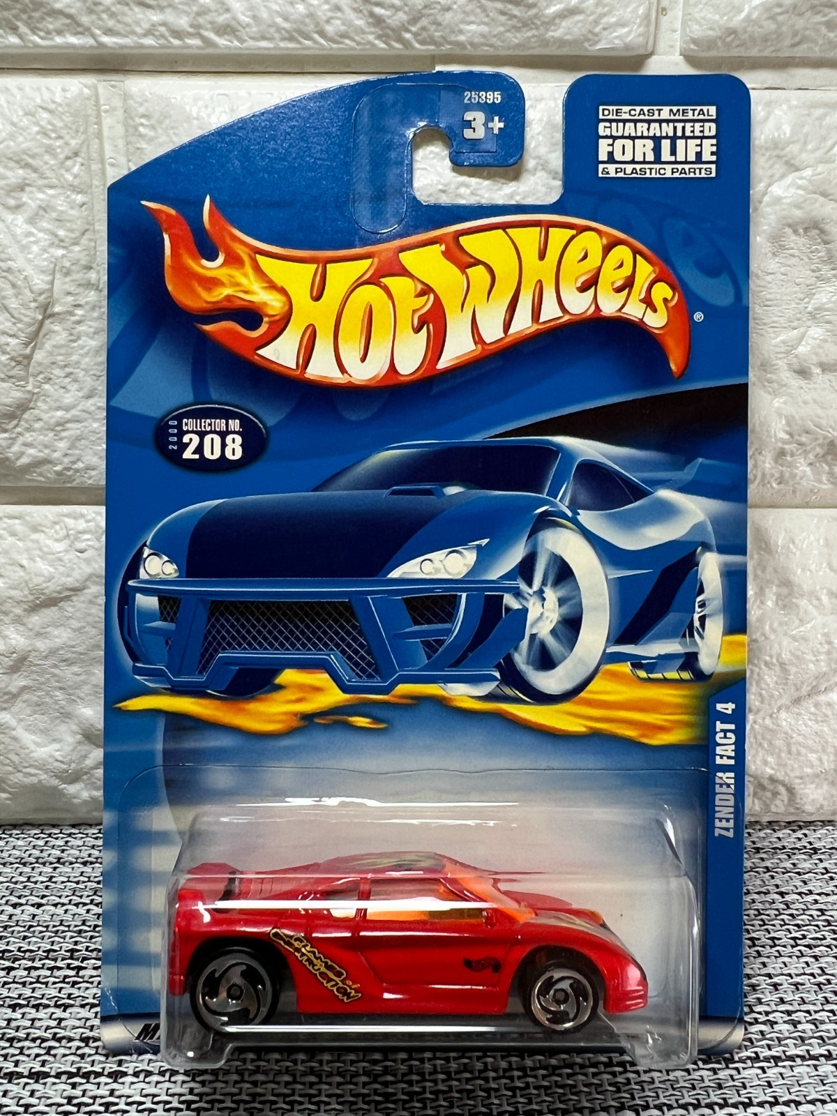 Hot Wheels Zender Fact 4 2000 Collector No. 208 Red