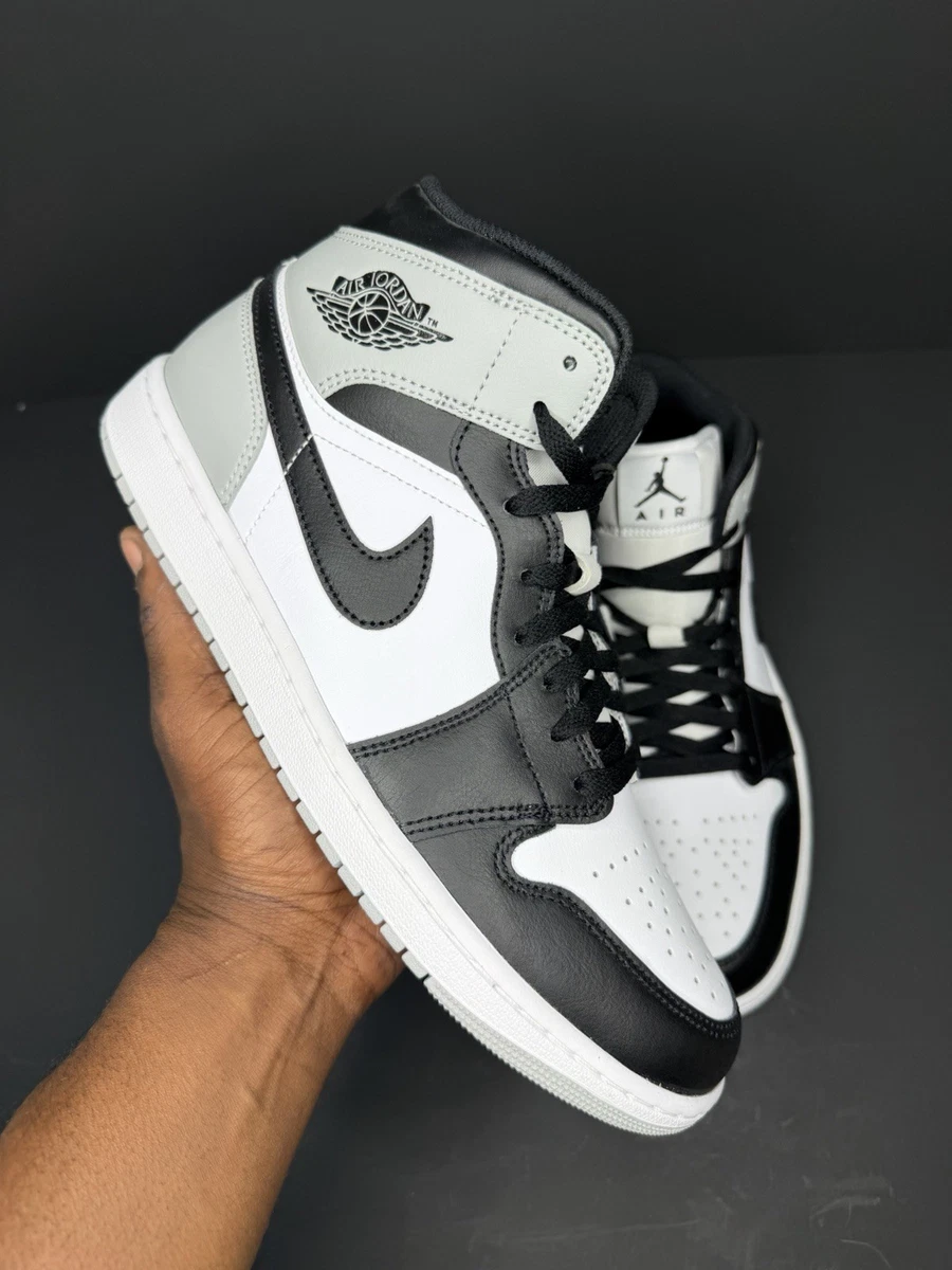 Preços baixos em Jordan 1 Retro Mid Black White | eBay