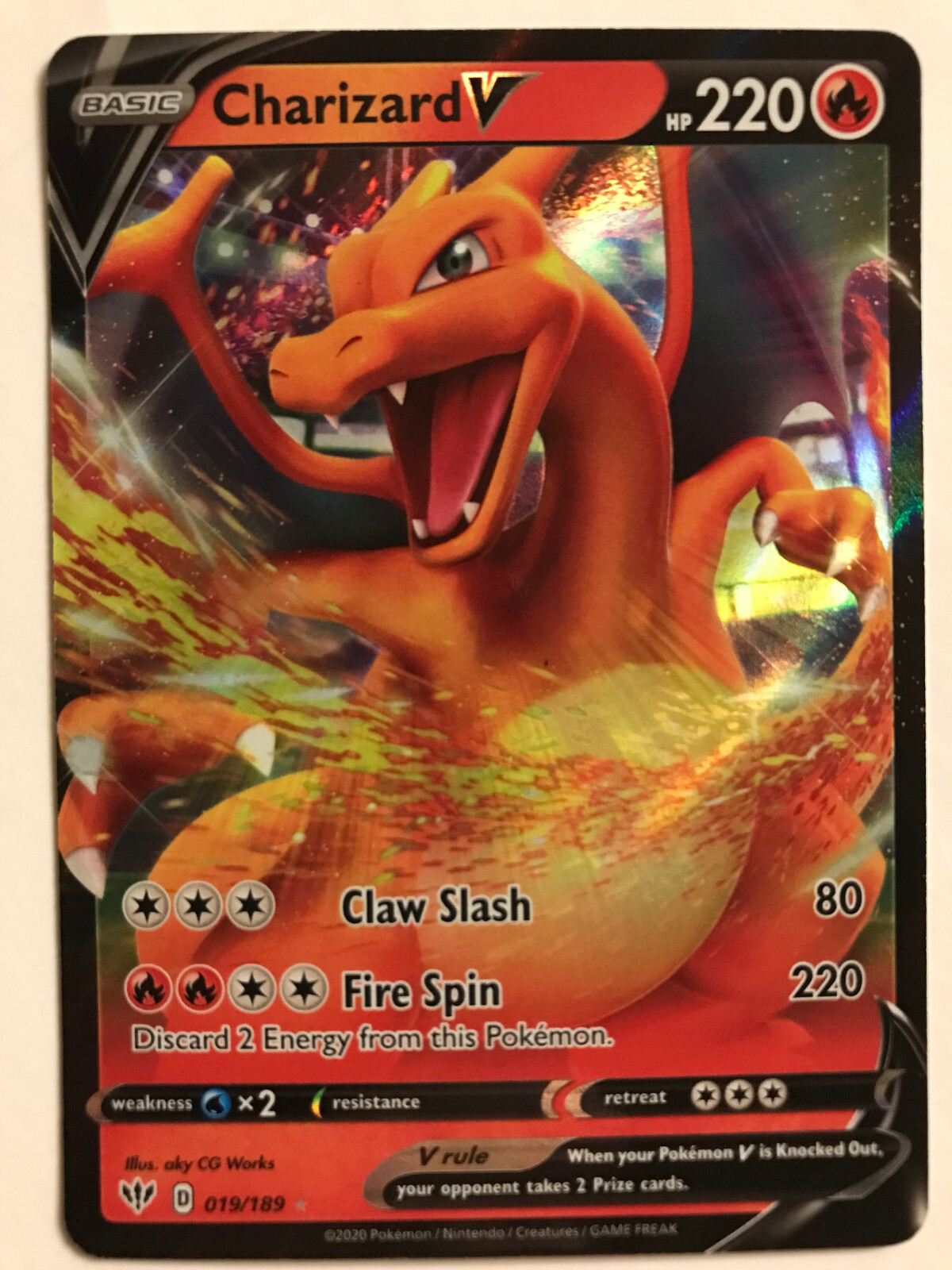 Charizard V 019/189 Ultra Rare Darkness Ablaze Pokemon TCG NM