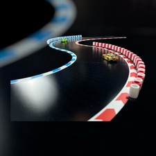 Carrera Hybrid -Reifenstapel KOMBI SET- Bande Streckenbegrenzung mit Befestigung