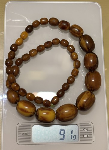 VINTAGE MARBLED ART DECO CARAMEL BUTTERSCOTCH EGG YOLK BAKELITE NECKLACE 91g - Picture 5 of 6