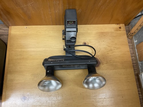 ¡OFERTA!l - Cámara de película Bell & Howell vintage con barra de luz correcta - ¡$12,50! - Imagen 2 de 9